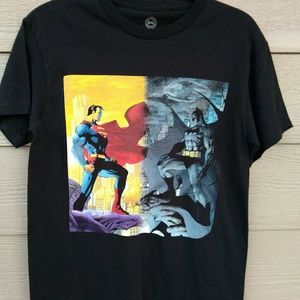 DC Comics Batman VS Superman T-shirt